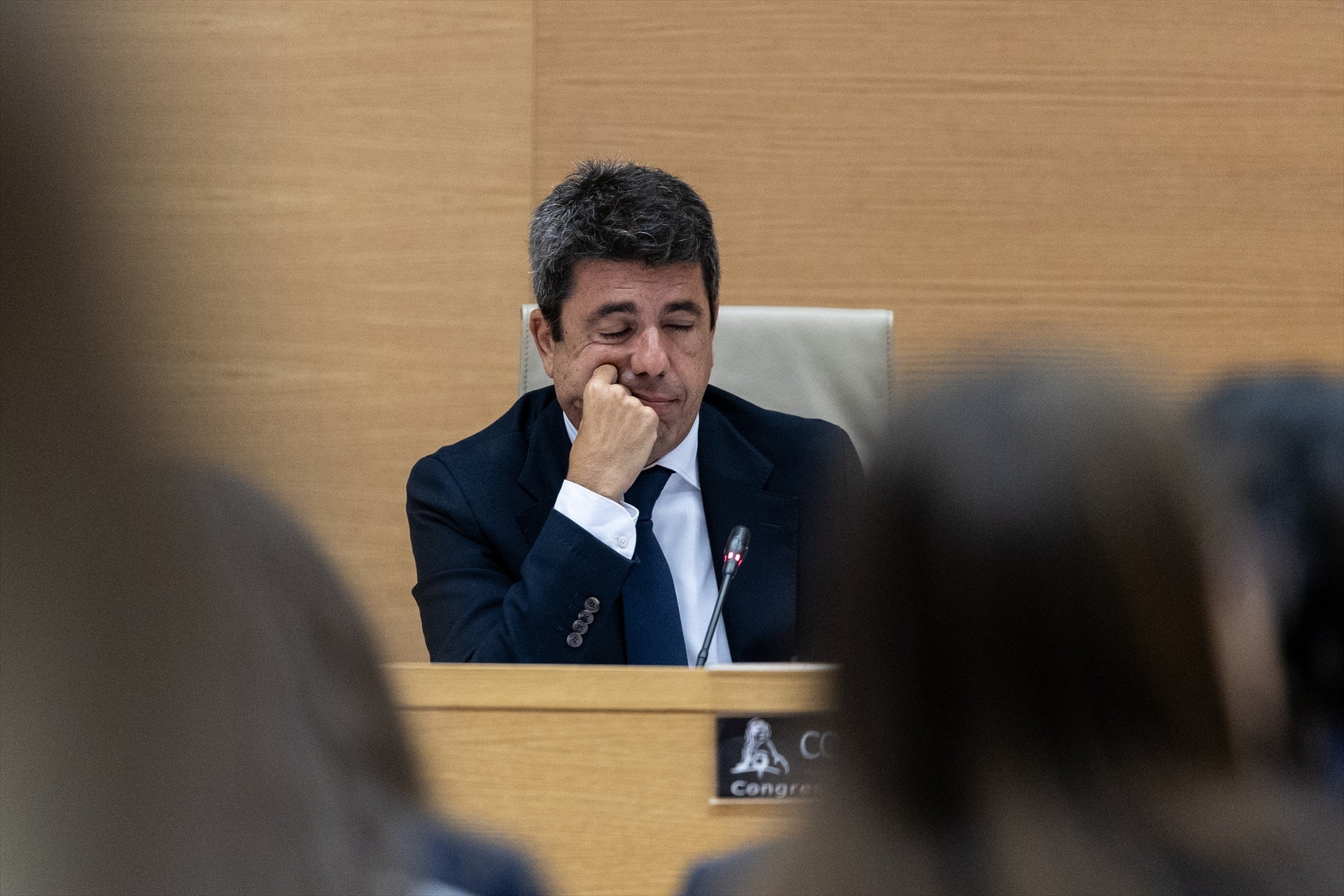 Una experta en lenguaje no verbal analiza la comparecencia de Mazón y ve algo que explicaría su actuación en la DANA: "Es increíble" Una experta en lenguaje no verbal analiza la comparecencia de Mazón y ve algo que explicaría su actuación en la DANA: "Es increíble"