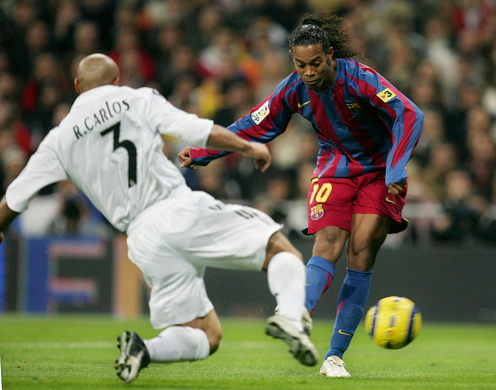 20 años del aplauso del Bernabéu a Ronaldinho: "En 50 años de socio solo he aplaudido a Ronaldinho y a Maradona" 20 años del aplauso del Bernabéu a Ronaldinho: "En 50 años de socio solo he aplaudido a Ronaldinho y a Maradona"