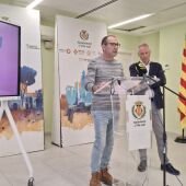El concejal de Comercio, Xus Madrigal, ha presentado la nueva campaña comercial. 