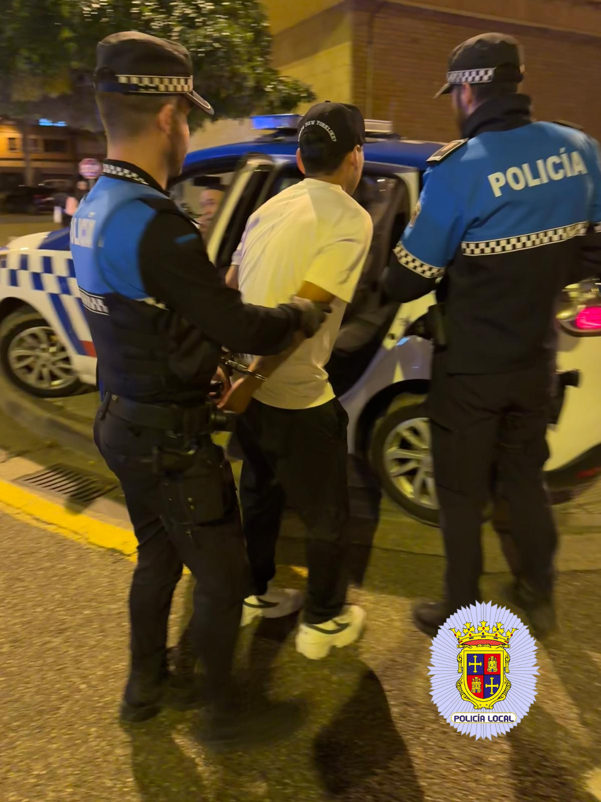 Detenido en Palencia por quebrantar la orden de alejamiento de su expareja Detenido en Palencia por quebrantar la orden de alejamiento de su expareja