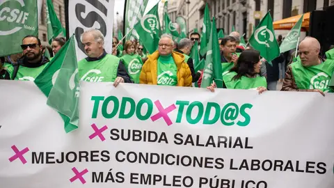 Los nuevos sueldos de los funcionarios: así quedarán con el incremento salarial Los nuevos sueldos de los funcionarios: así quedarán con el incremento salarial