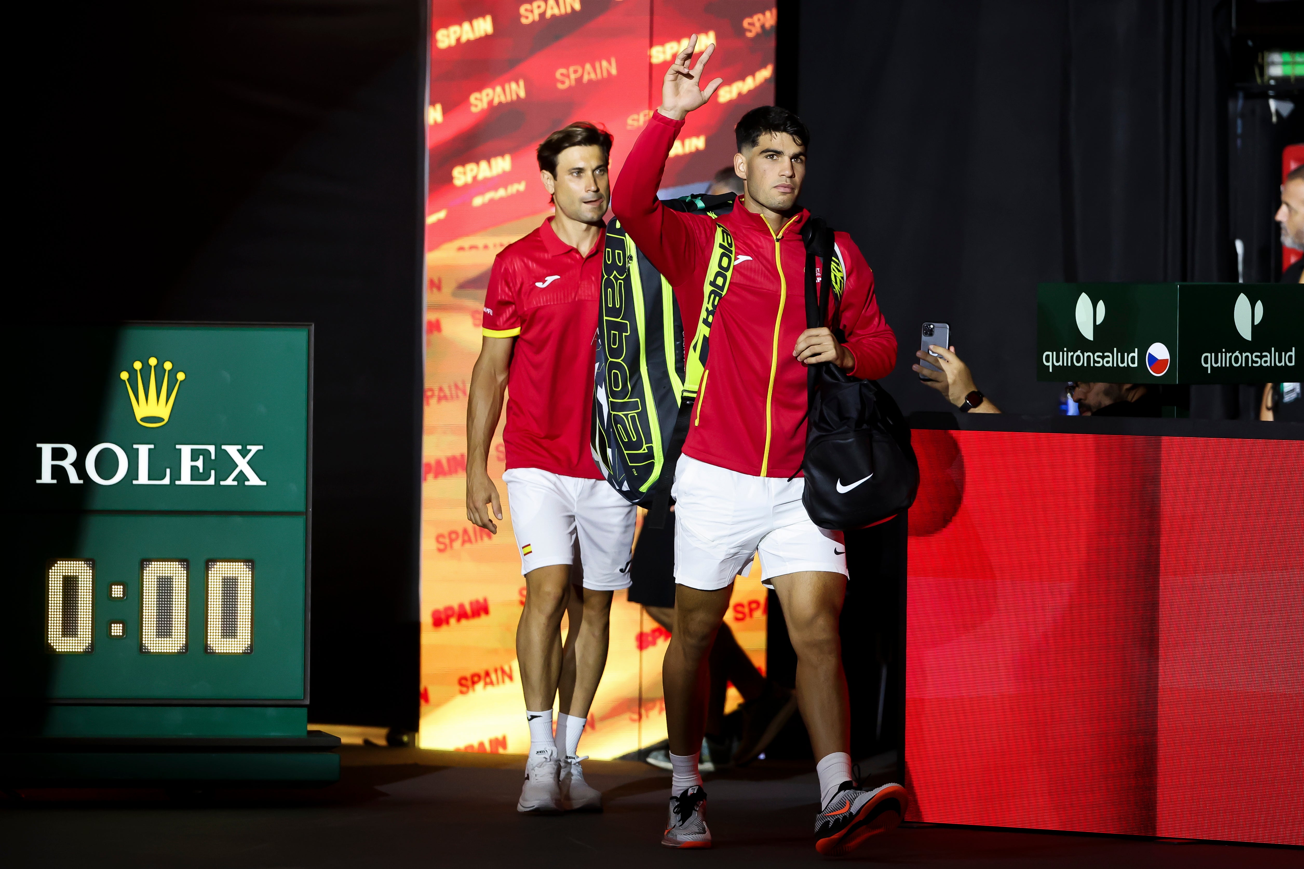 David Ferrer, sobre la ausencia de Alcaraz en la Copa Davis: "Está dolido y con mucha pena de no poder ayudar al equipo" David Ferrer, sobre la ausencia de Alcaraz en la Copa Davis: "Está dolido y con mucha pena de no poder ayudar al equipo"