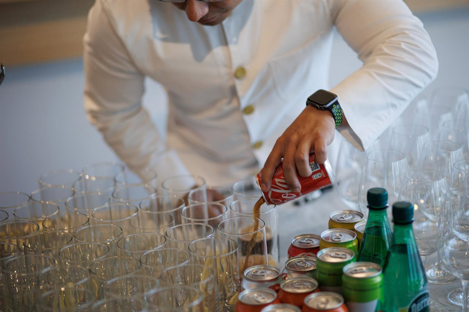 Baja el paro en Castellón durante el mes de noviembre por el tirón del sector servicios Baja el paro en Castellón durante el mes de noviembre por el tirón del sector servicios