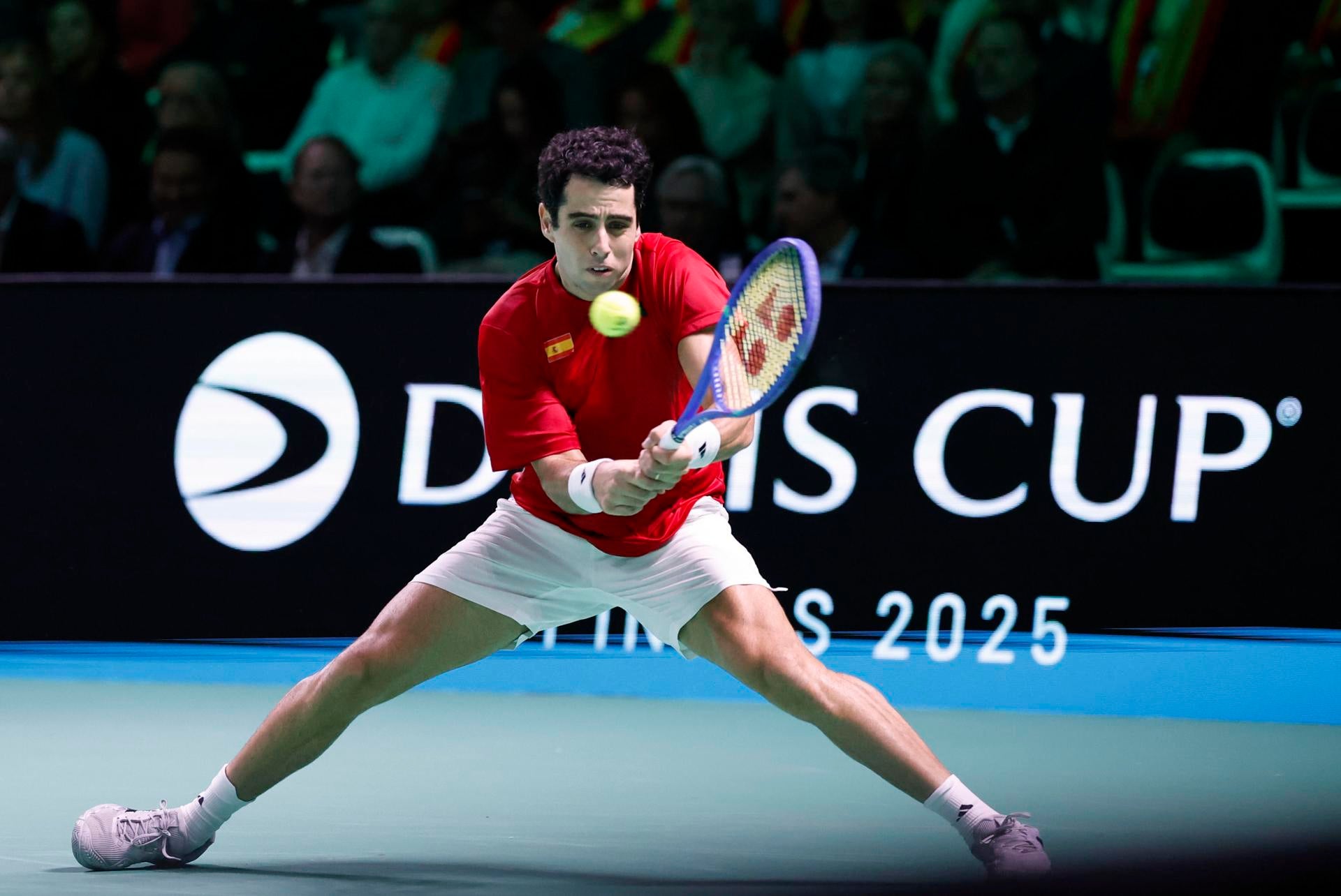 Jaume Munar pierde ante Zverez y el pase a la final de la Davis se decidirá en el dobles Jaume Munar pierde ante Zverez y el pase a la final de la Davis se decidirá en el dobles