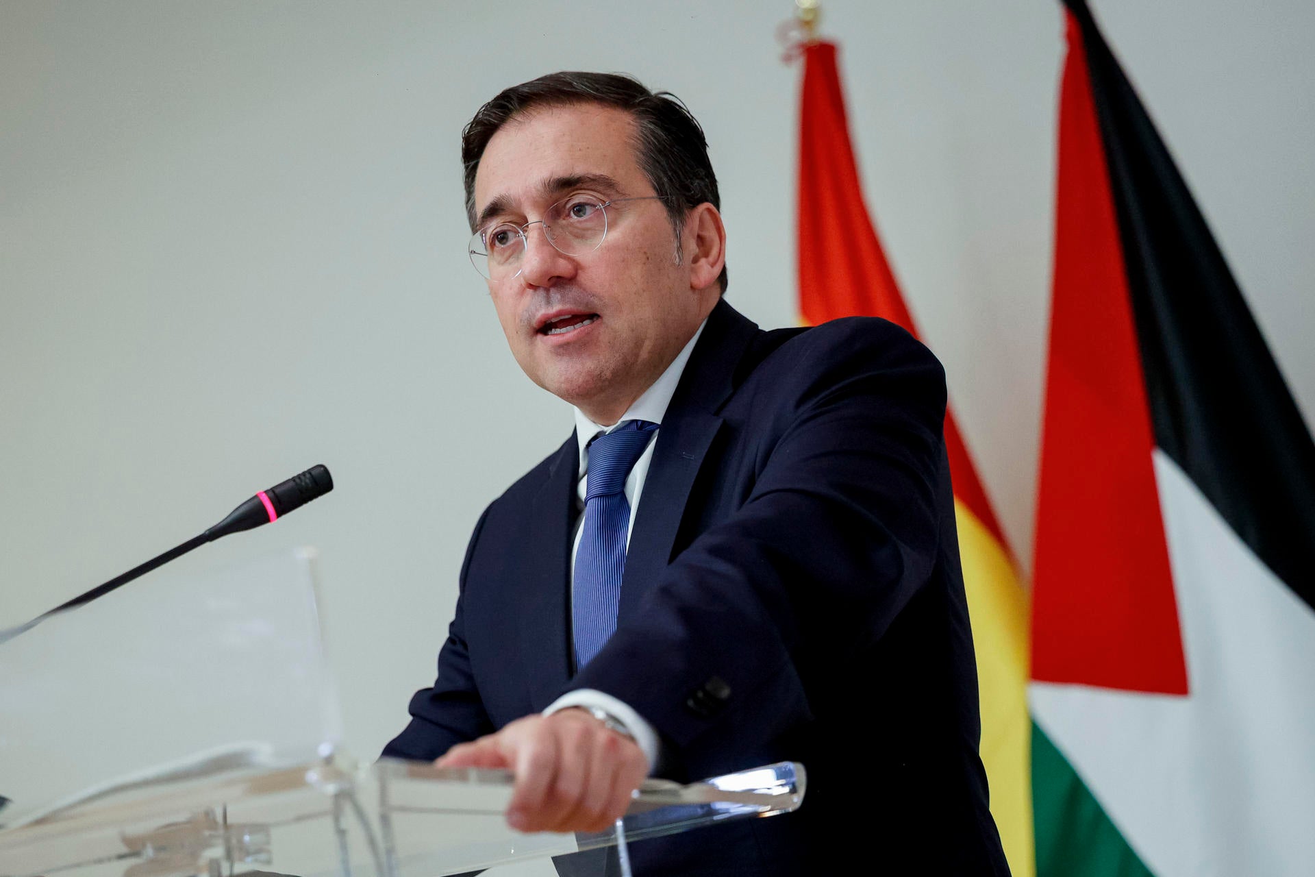 España reitera su apoyo a Ucrania: "Vamos a apostar por cualquier oportunidad creíble que haya para la paz" España reitera su apoyo a Ucrania: "Vamos a apostar por cualquier oportunidad creíble que haya para la paz"