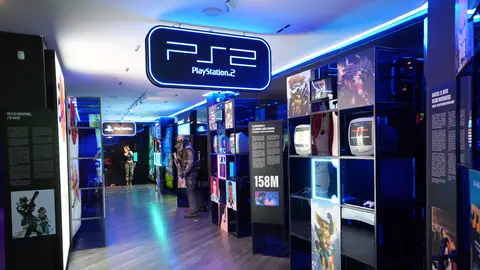 El Museo del Videojuego OXO Málaga abre sus puertas a la exposición temporal "Para nosotros, jugadores. 30 años de historia de PlayStation" El Museo del Videojuego OXO Málaga abre sus puertas a la exposición temporal "Para nosotros, jugadores. 30 años de historia de PlayStation"
