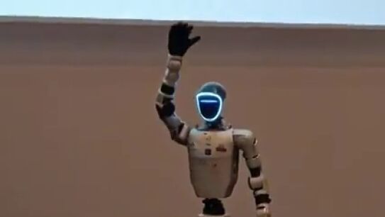 El robot Saaki acompa&ntilde;ar&aacute; a ni&ntilde;os y ni&ntilde;as ingresadas en el HUA Txagorritxu