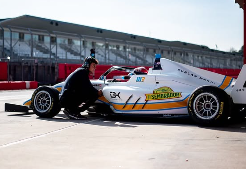Marc Zaragoza destaca que en el mundo del motor es fundamental recordar que "no puedes correr antes de caminar" Marc Zaragoza destaca que en el mundo del motor es fundamental recordar que "no puedes correr antes de caminar"