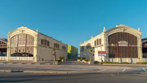 Tinglados 4 y 5 aparcamientos