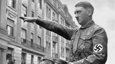 Adolf Hitler, dictador nazi. Imagen de archivo. Adolf Hitler, dictador nazi. Imagen de archivo.