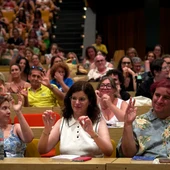 Paupautista y Orientación Andújar: dos fenómenos sociales del autismo en Internet aterrizan este sábado en Málaga Paupautista y Orientación Andújar: dos fenómenos sociales del autismo en Internet aterrizan este sábado en Málaga