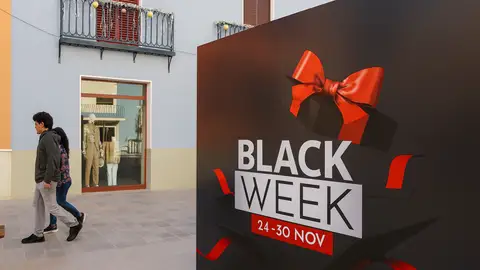 La Noria Outlet celebra su Black Week con 7 días de descuentos La Noria Outlet celebra su Black Week con 7 días de descuentos