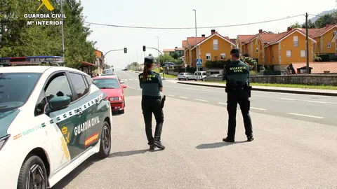 Agentes de la Guardia Civil de Cantabria Agentes de la Guardia Civil de Cantabria