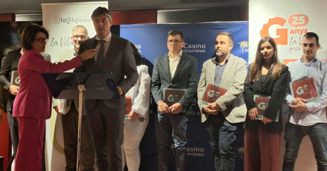 La Vila Gastronòmica clausura su 25º aniversario con una gala de reconocimiento La Vila Gastronòmica clausura su 25º aniversario con una gala de reconocimiento