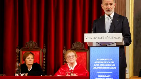 El Rey Felipe VI interviene en el acto de apertura del curso académico universitario 2025-26, celebrado en València El Rey Felipe VI interviene en el acto de apertura del curso académico universitario 2025-26, celebrado en València
