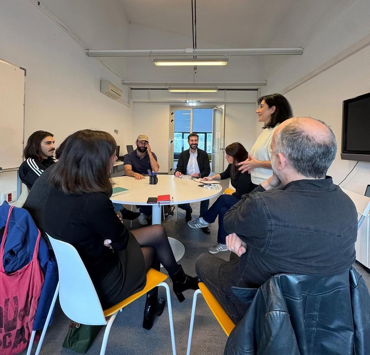 Transmitir el arte más cercano a nuestro tiempo Transmitir el arte más cercano a nuestro tiempo