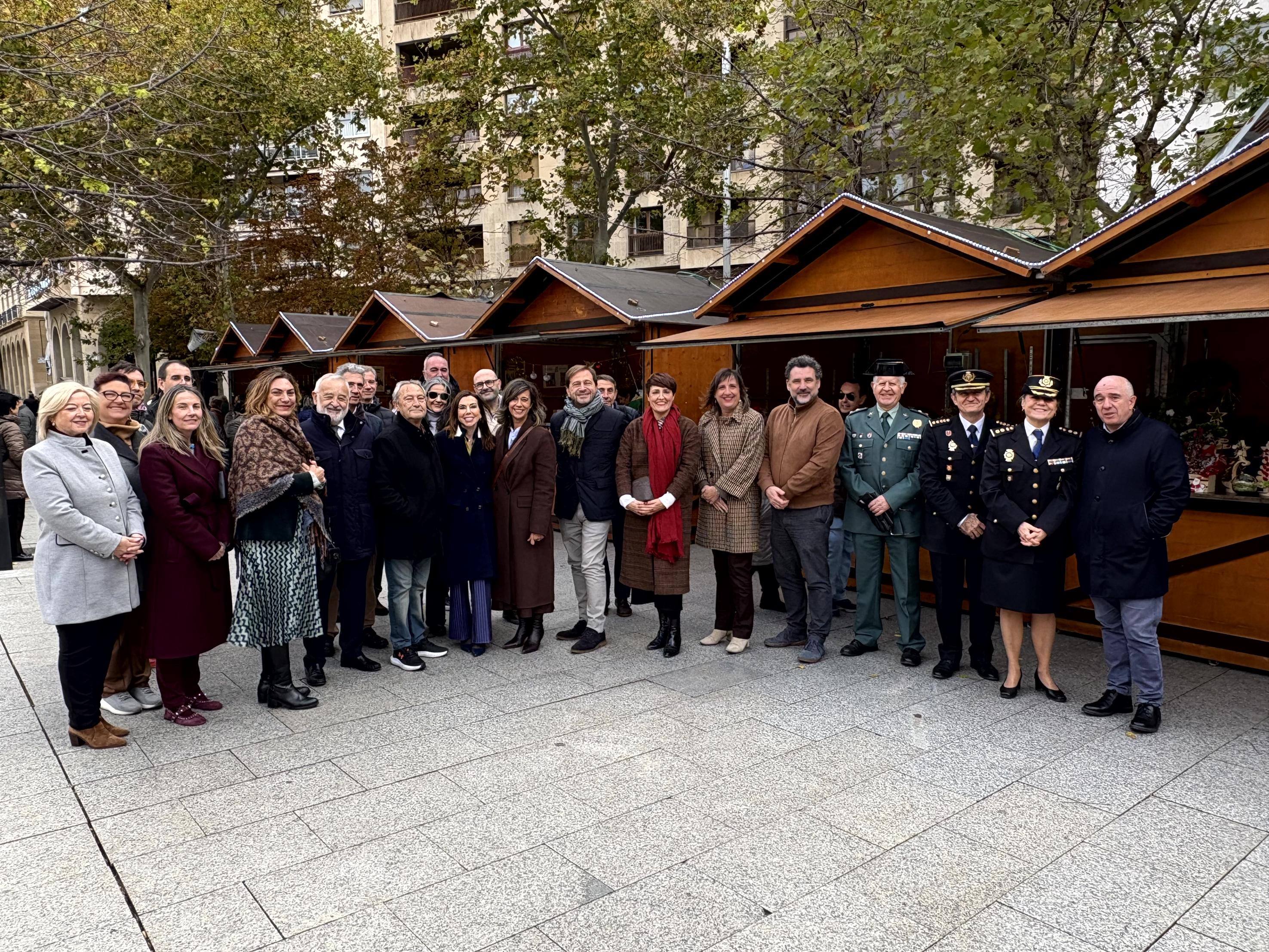 ATADES inaugura su Rastrillo Navideño en la Plaza Aragón ATADES inaugura su Rastrillo Navideño en la Plaza Aragón