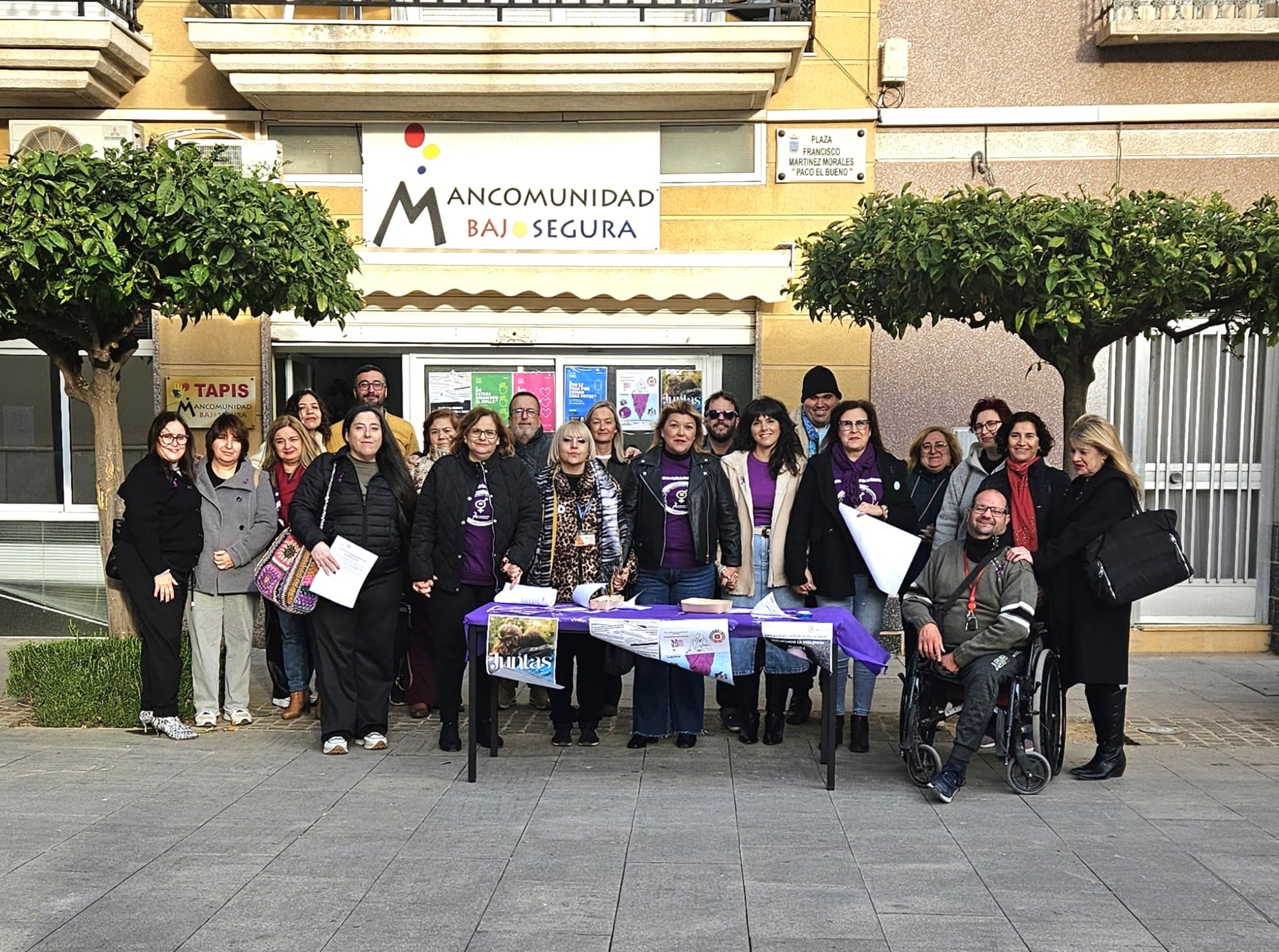 Los municipios de Mancomunidad Bajo Segura visibilizan en la calle su campaña 'No seas la siguiente. Sal de ahí. Aún estás a tiempo' Los municipios de Mancomunidad Bajo Segura visibilizan en la calle su campaña 'No seas la siguiente. Sal de ahí. Aún estás a tiempo'