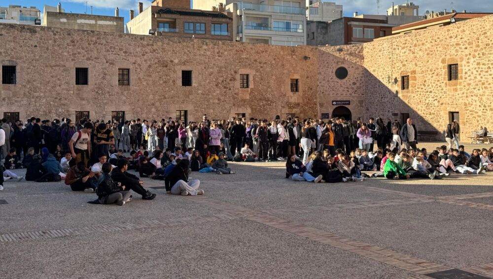 Acto institucional del 25N en el Castillo-Fortaleza de Santa Pola.
