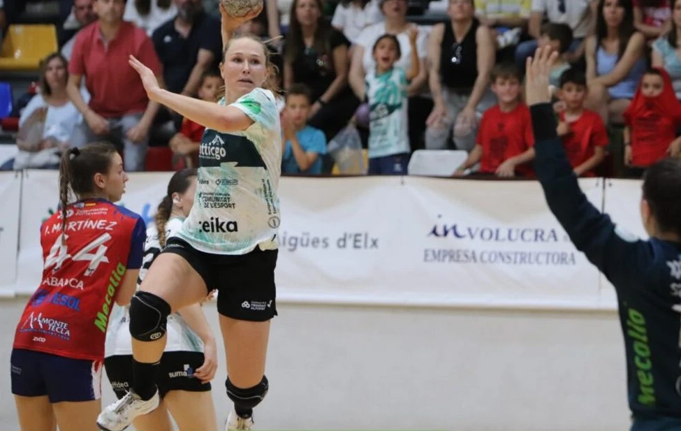 Lisa Oppedal representará al Atticgo CBM Elche en el Mundial de Alemania y Holanda Lisa Oppedal representará al Atticgo CBM Elche en el Mundial de Alemania y Holanda