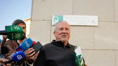 El alcalde de Fines, Rodrigo Sánchez, tras prestar declaración en el caso 'Mascarillas' ONDA CERO ALMERIA