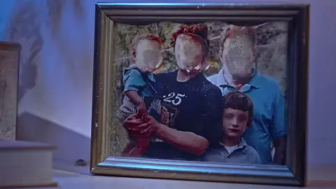 Caso 1x06: Familia Barrio. Parte 1 Caso 1x06: Familia Barrio. Parte 1