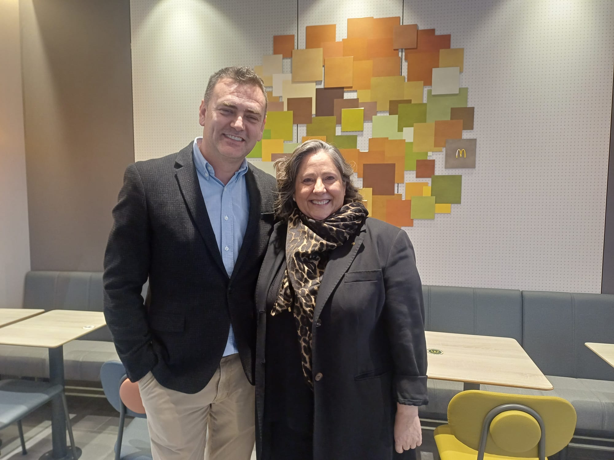 McDonald’s inaugura su primer restaurante en Arteixo McDonald’s inaugura su primer restaurante en Arteixo