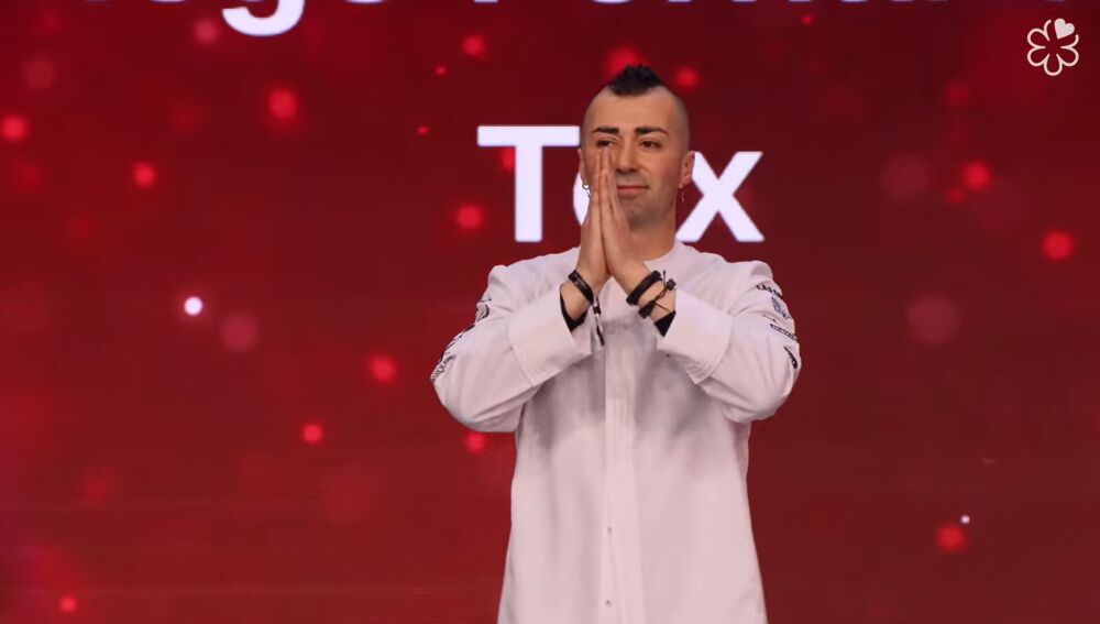 Diego agradeciendo a los presentes la distinción por su primera estrella Michelin.