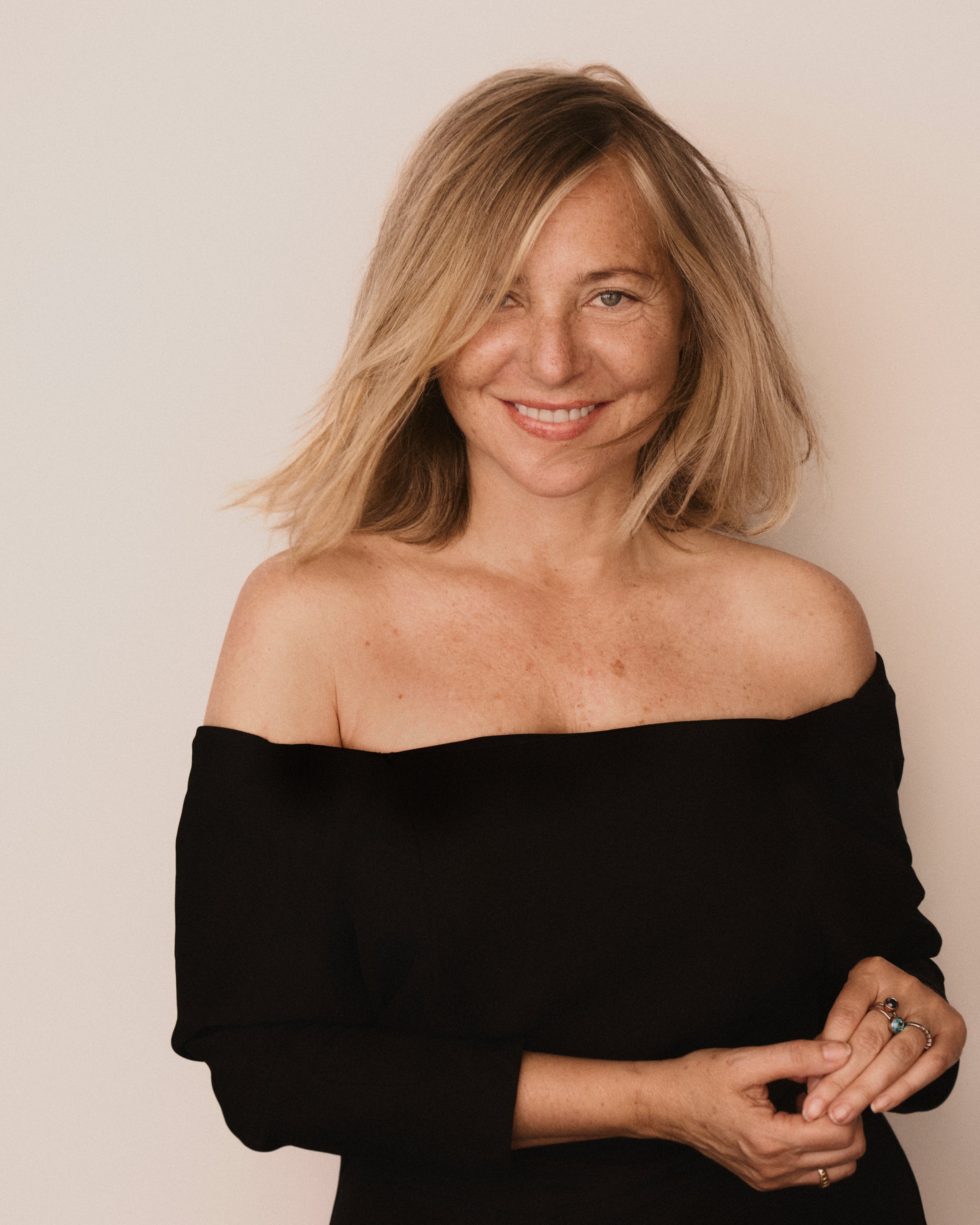 Pilar Castro: "Para llegar al equilibrio, a veces tienes que ser víctima y otras, verdugo" Pilar Castro: "Para llegar al equilibrio, a veces tienes que ser víctima y otras, verdugo"