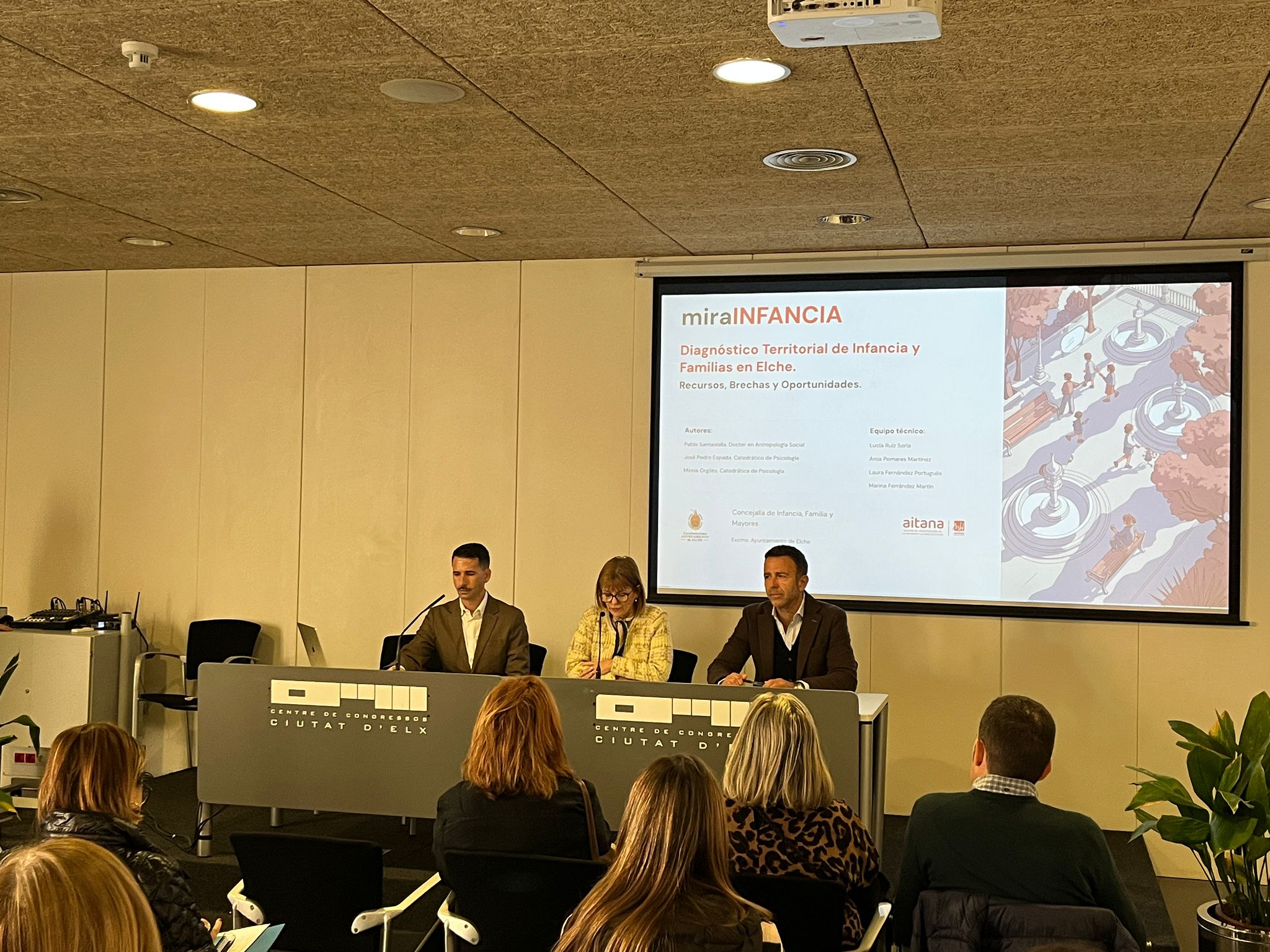 Elche analiza en un estudio las necesidades de la infancia y las familias Elche analiza en un estudio las necesidades de la infancia y las familias