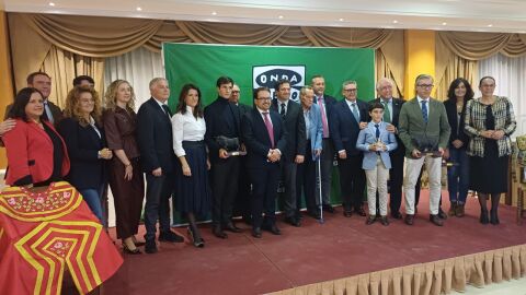 Foto de familia de los premios taurinos "Hasta la bola" de Onda Cero Ciudad Real