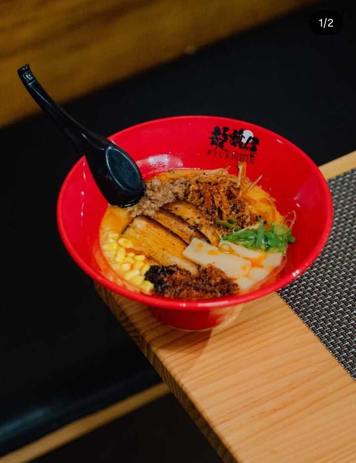 Ryukishin inaugura su segundo restaurante en València con un local futurista Ryukishin inaugura su segundo restaurante en València con un local futurista