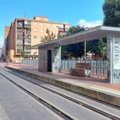 Una de las paradas creadas en la integración de Feve en León, que nunca llegó a estrenarse Una de las paradas creadas en la integración de Feve en León, que nunca llegó a estrenarse