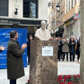 Acto de descubrimiento en Elche del busto dedicado al Cardenal Herrera Oria.