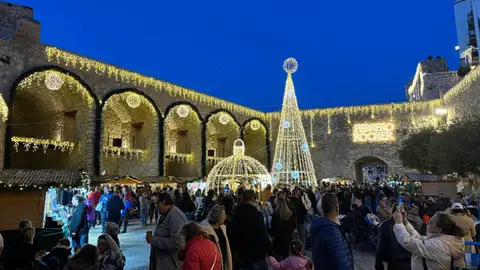 Peñíscola impulsa la Navidad con más de treinta actividades y un novedoso vídeo mapping. Peñíscola impulsa la Navidad con más de treinta actividades y un novedoso vídeo mapping.
