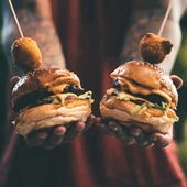 Castellón acoge ‘Burger Revolution’ del 5 al 8 de diciembre con food trucks y espectáculos en vivo Castellón acoge ‘Burger Revolution’ del 5 al 8 de diciembre con food trucks y espectáculos en vivo