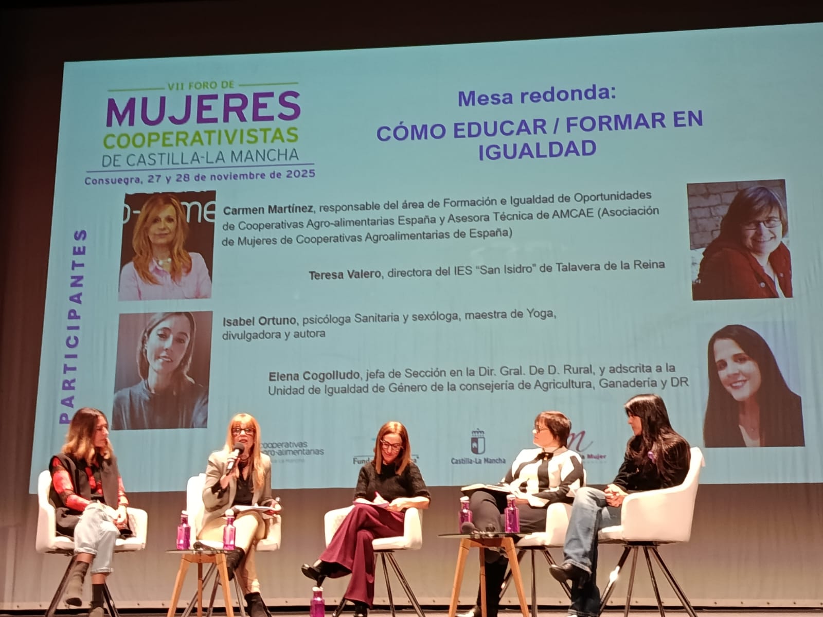 Cooperativas Agroalimentarias Castilla - La Mancha celebra el éxito de su Foro de Mujeres celebrado en Consuegra (Toledo) Cooperativas Agroalimentarias Castilla - La Mancha celebra el éxito de su Foro de Mujeres celebrado en Consuegra (Toledo)