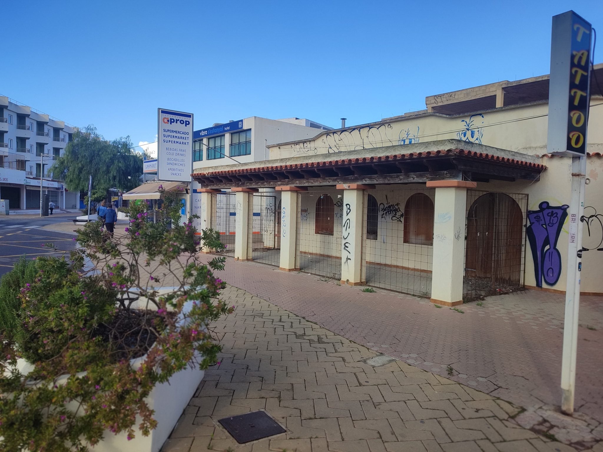 Imagen del deterioro que sufre Cala de Bou Imagen del deterioro que sufre Cala de Bou