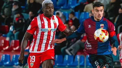 Fallece el padre del jugador de la UD Almería, Patrick Soko Fallece el padre del jugador de la UD Almería, Patrick Soko