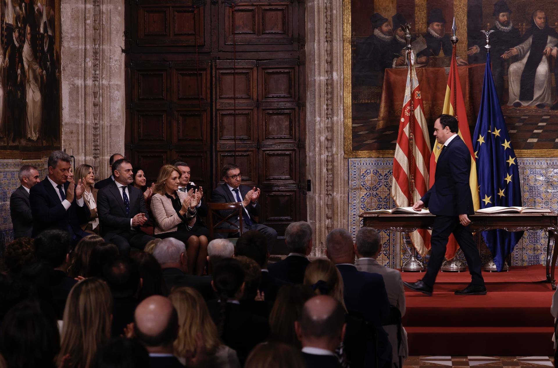 Pérez Llorca avanza un "salto cualitativo" en el nuevo Consell para una mayor coordinación postdana Pérez Llorca avanza un "salto cualitativo" en el nuevo Consell para una mayor coordinación postdana