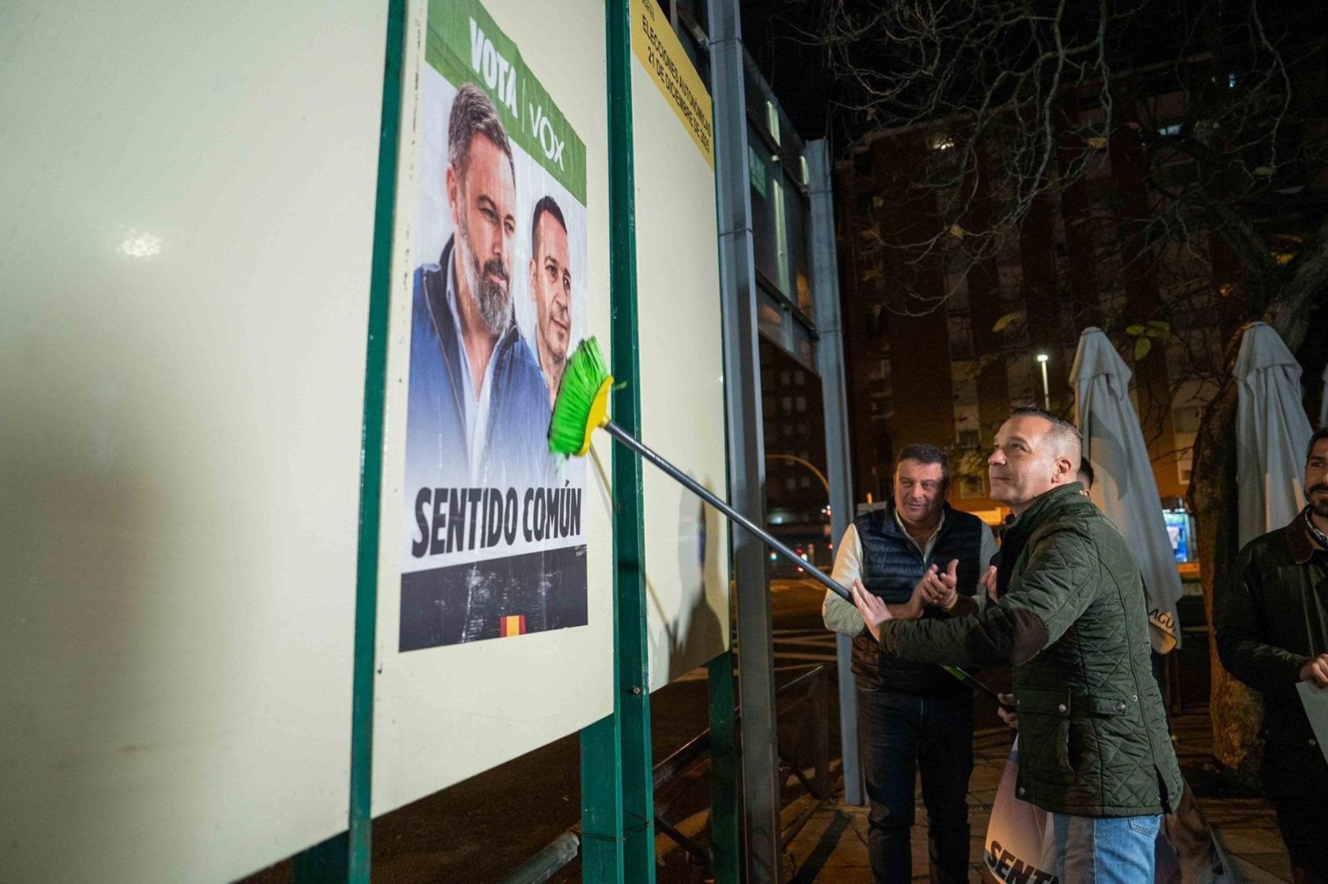 Fernández Calle prevé que "miles de extremeños" apoyen a Vox para "acabar con la estafa de PP y PSOE" Fernández Calle prevé que "miles de extremeños" apoyen a Vox para "acabar con la estafa de PP y PSOE"