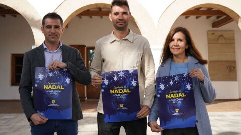 Toni Ram&oacute;n, a la izquierda, durante la presentaci&oacute;n de la programaci&oacute;n de Navidad de Santa Eul&agrave;ria
