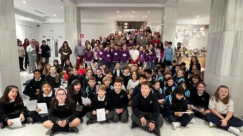 Guadalajara cuenta con un belén pionero en España elaborado por 30 centros educativos de la provincia Guadalajara cuenta con un belén pionero en España elaborado por 30 centros educativos de la provincia
