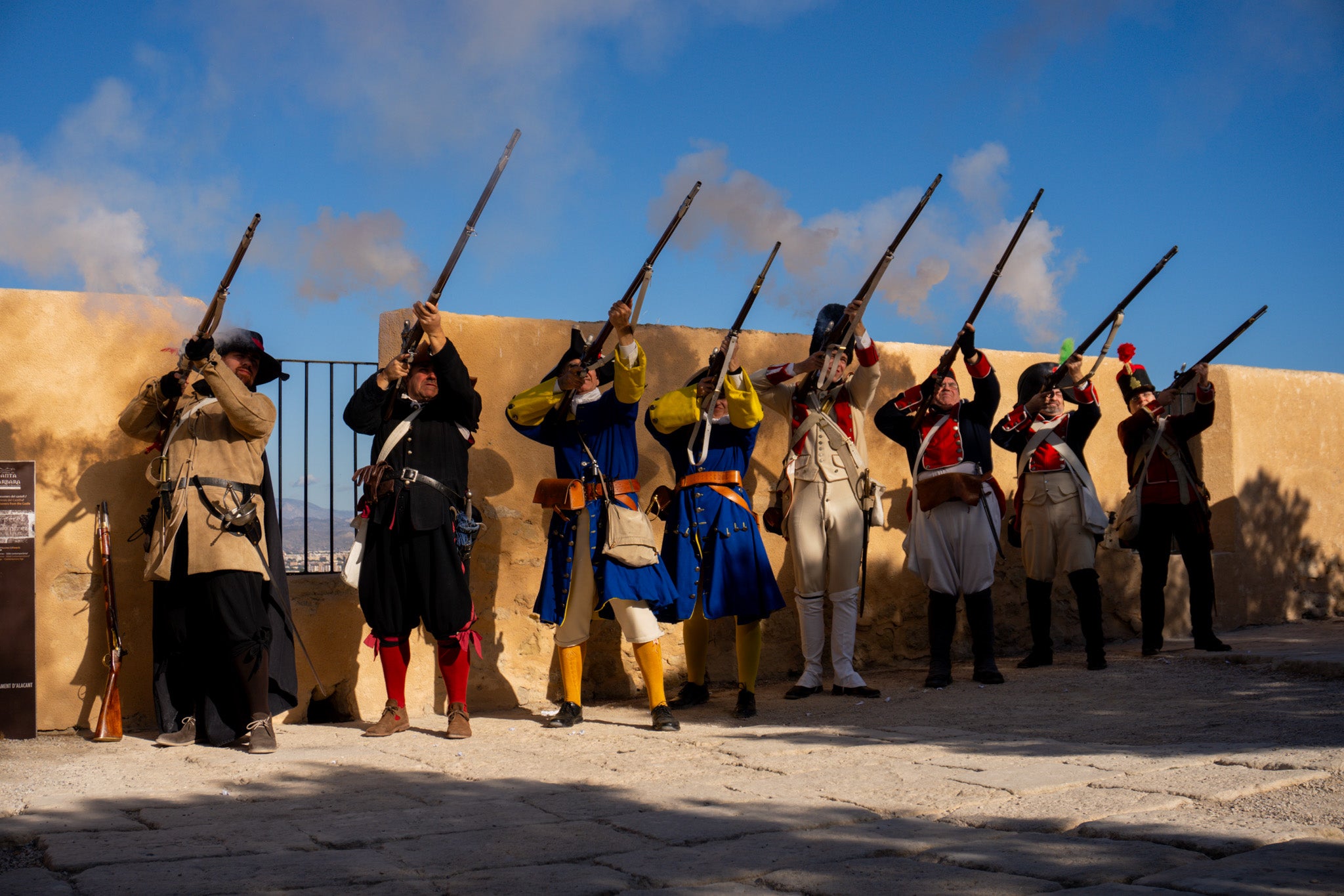 El Castillo de Santa Bárbara recrea este puente su reconquista y la Guerra de Sucesión El Castillo de Santa Bárbara recrea este puente su reconquista y la Guerra de Sucesión