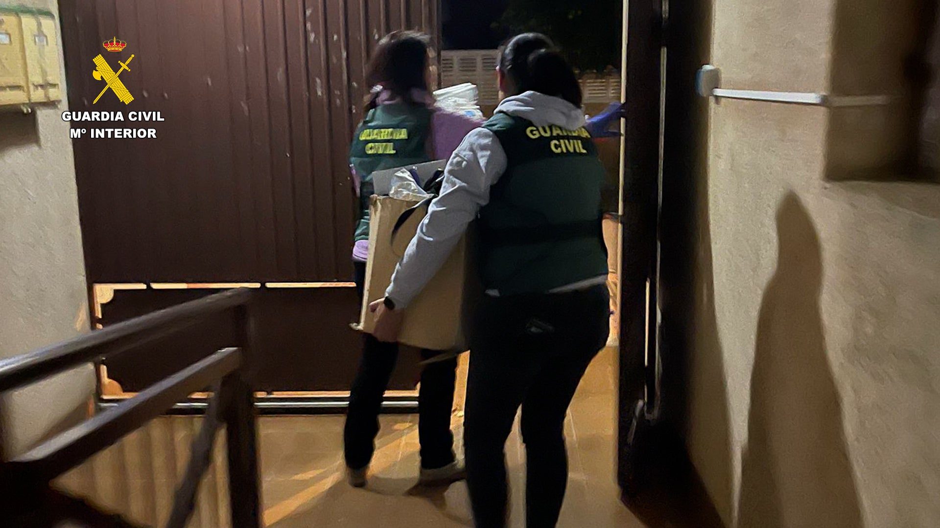 Encuentran armas de guerra en Roquetas a uno de los detenidos por el doble crimen de Lorca (Murcia) Encuentran armas de guerra en Roquetas a uno de los detenidos por el doble crimen de Lorca (Murcia)