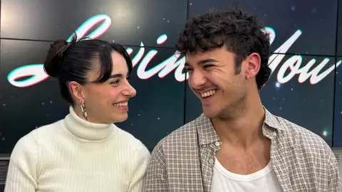 Leire Aguiar y Sergio González Abelaira en Lovin You Leire Aguiar y Sergio González Abelaira en Lovin You