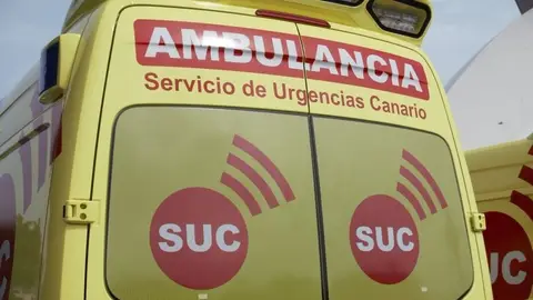 Imagen de archivo de una ambulancia de Canarias Imagen de archivo de una ambulancia de Canarias
