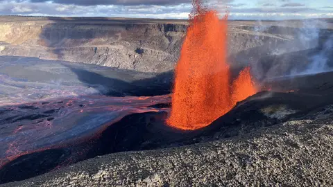 El volcán Kilauea en erupción en uno de los episodios de este 2025 El volcán Kilauea en erupción en uno de los episodios de este 2025