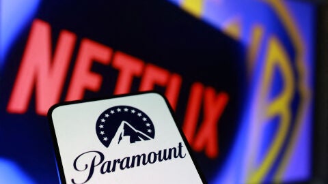Logos de Paramount, Netflix y WarnerBros