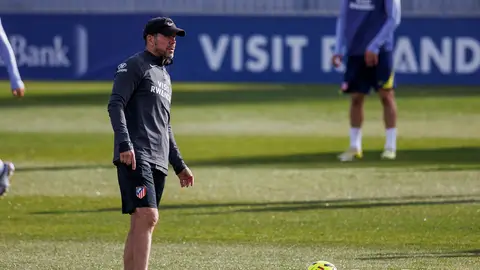 Simeone recupera a Cardoso pero pierde a Lenglet Simeone recupera a Cardoso pero pierde a Lenglet